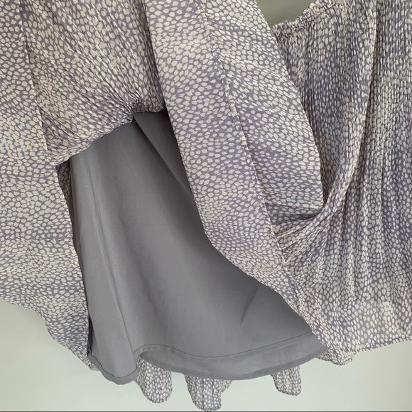 Lilac & white off the shoulder blouse - Picture 4 of 5